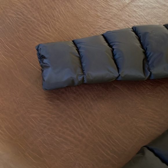 Super Cute barely worn once Moncler Woman’s Jacket. Size 5 - Picture 2 of 16